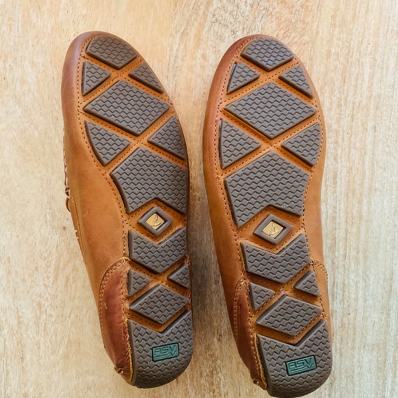 Sperry Gold Cup Loafers